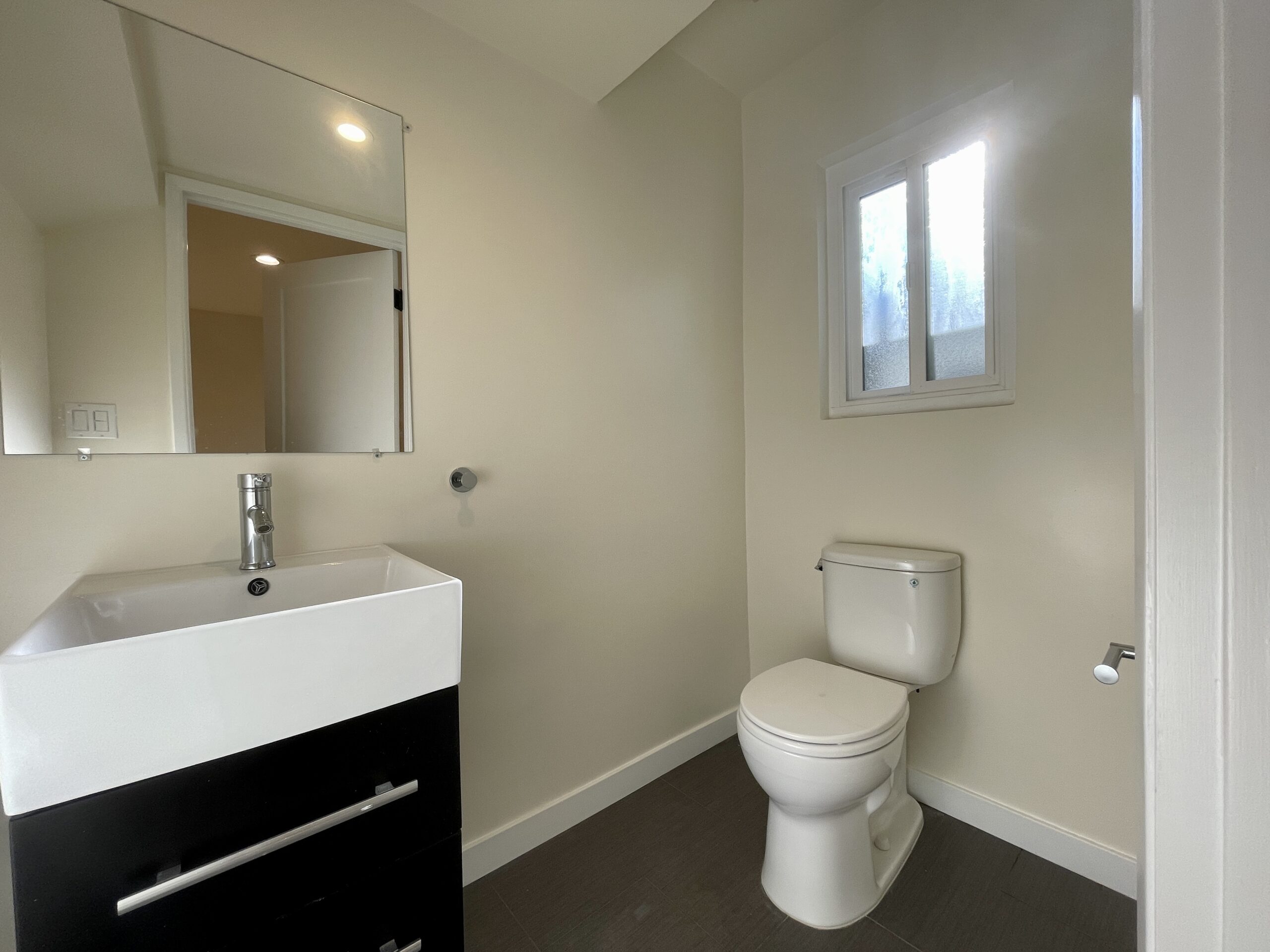 appartment image 8