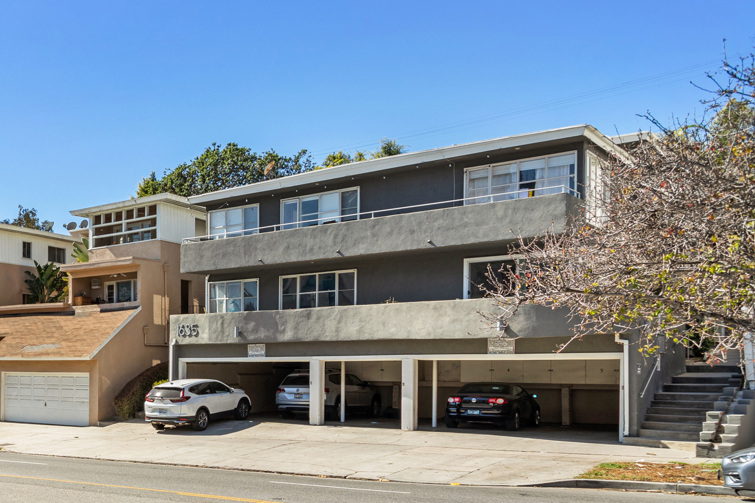 1635 S Beverly Glen Blvd 7 HJK International