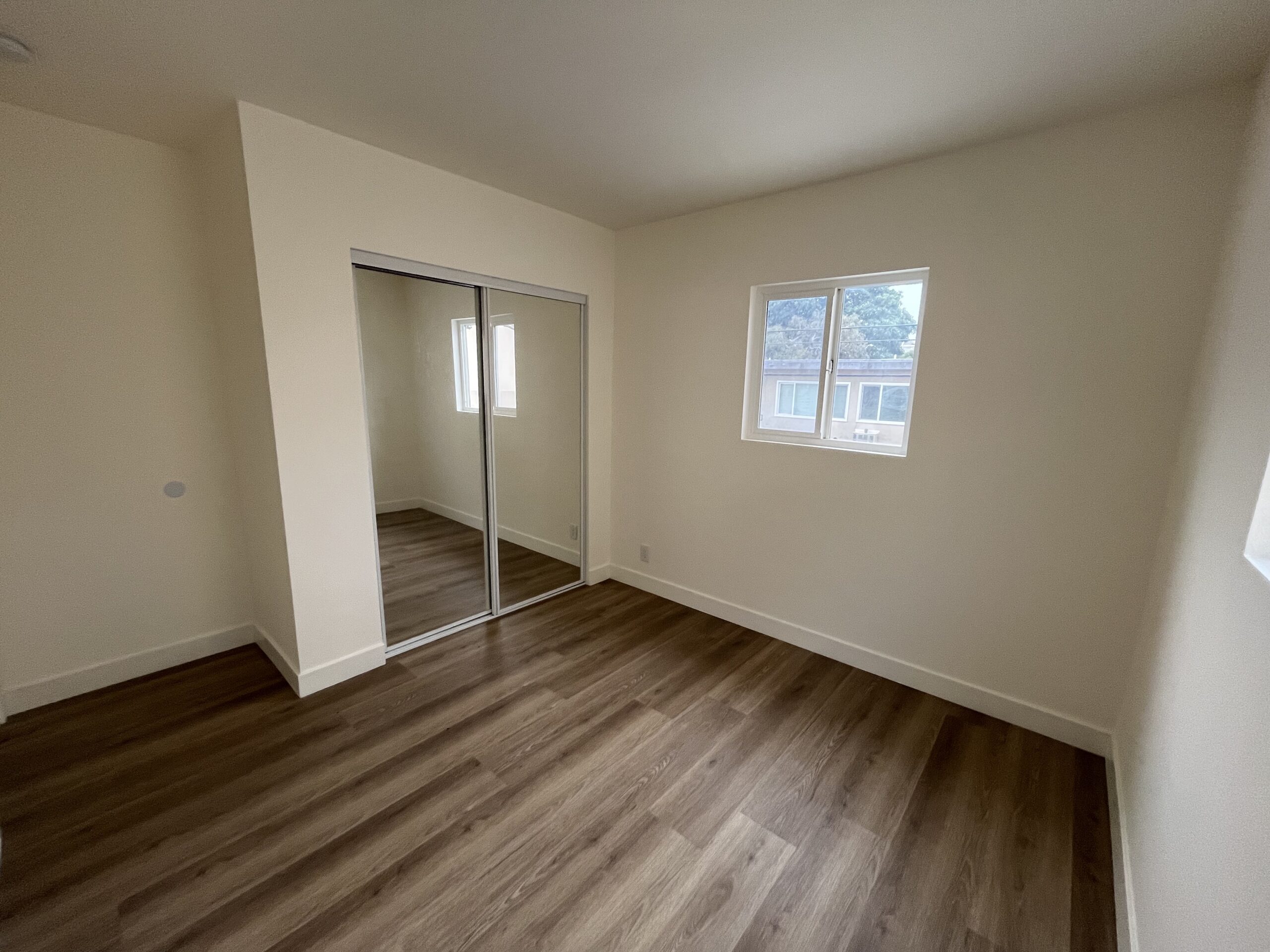 appartment image 10