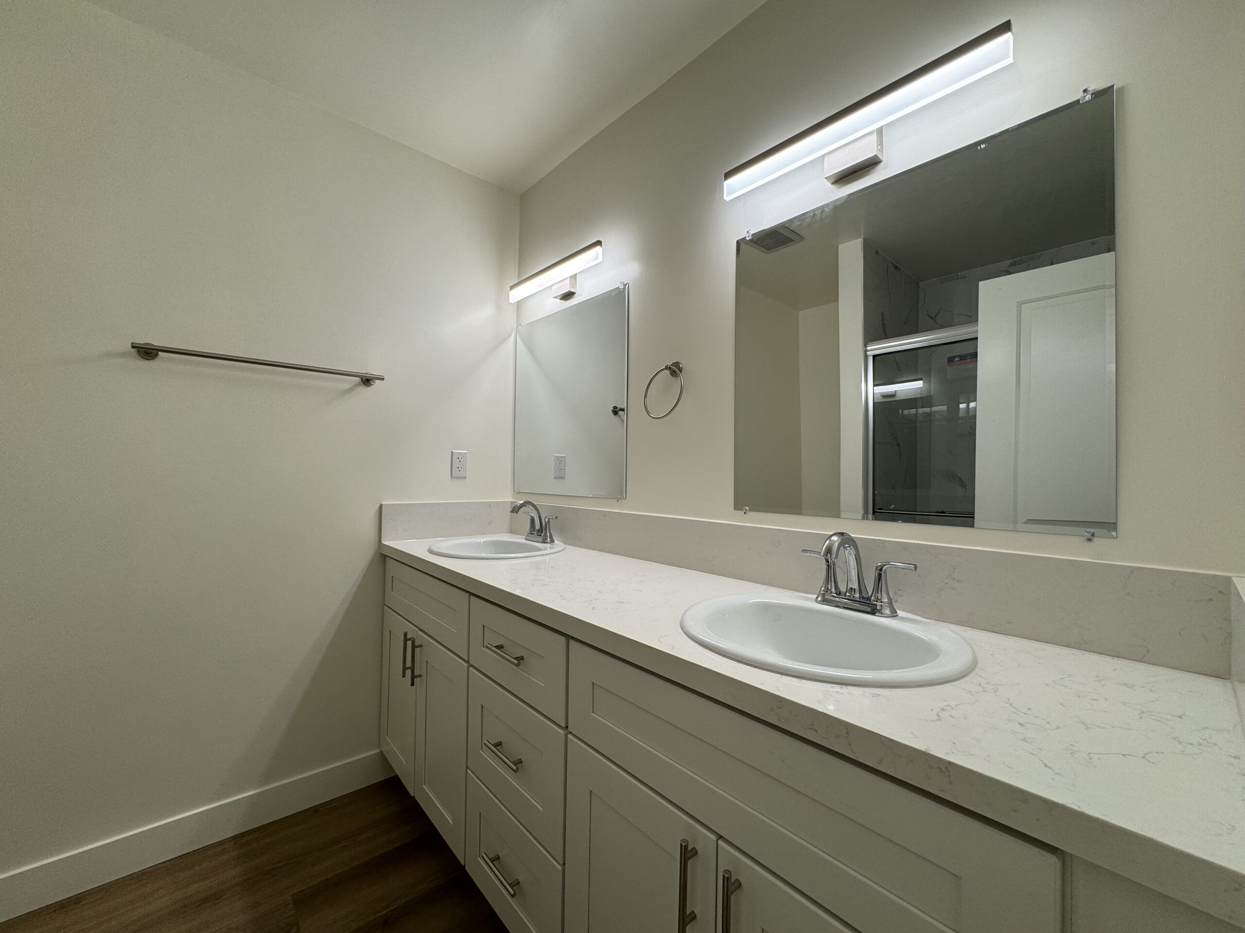 appartment image 8